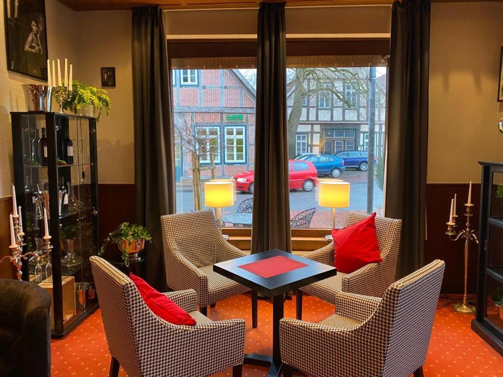 Hotel Niedersachsen ควาเคนบรุค ภายนอก รูปภาพ
